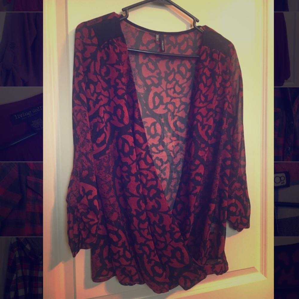 Red and black print blouse/Tunic